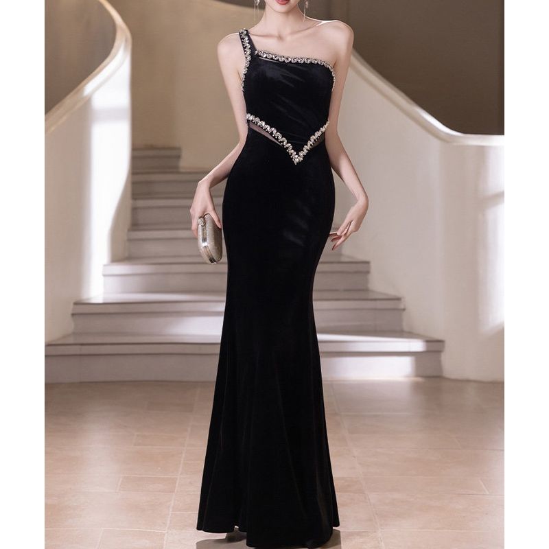ワンショルダービジューマーメイドドレス D2009 – DRESSWOW（ドレスワオ）