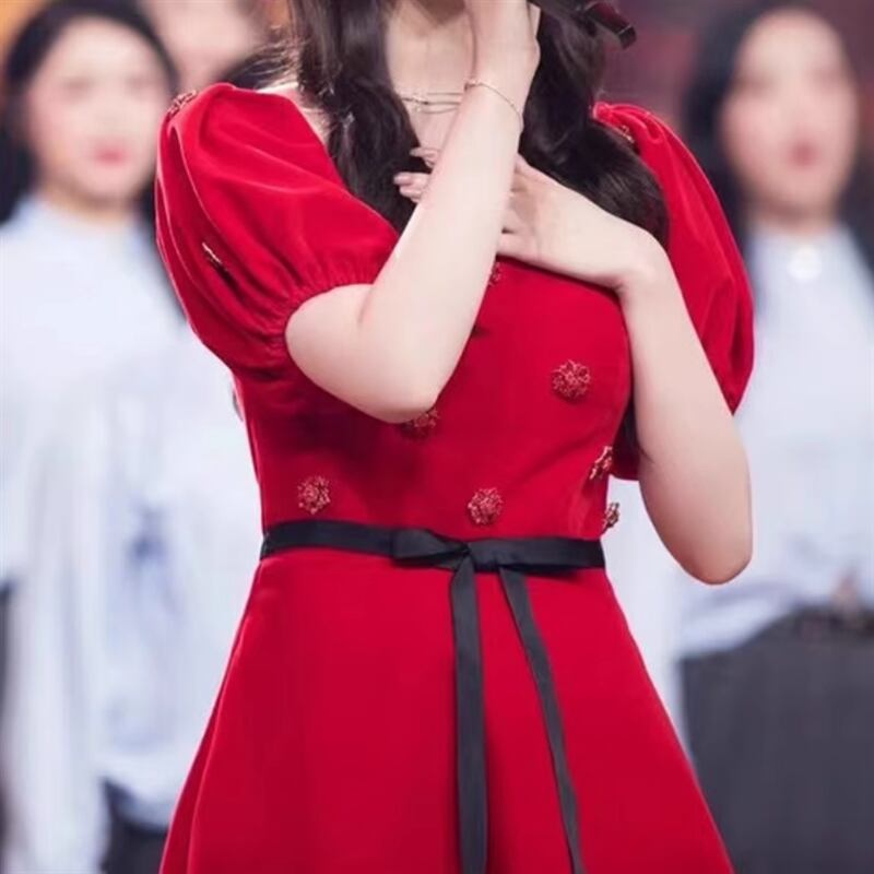 パフスリーブリボンドレス　D1289