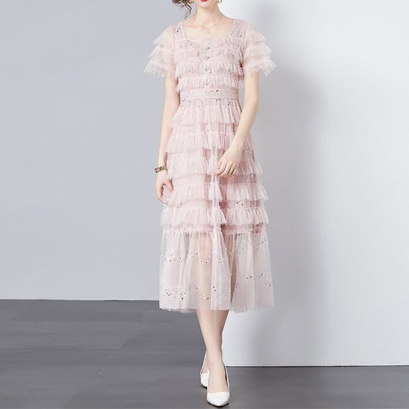 ピンクドレス - フェミニンでロマンティックなドレス一覧 | DRESSWOW