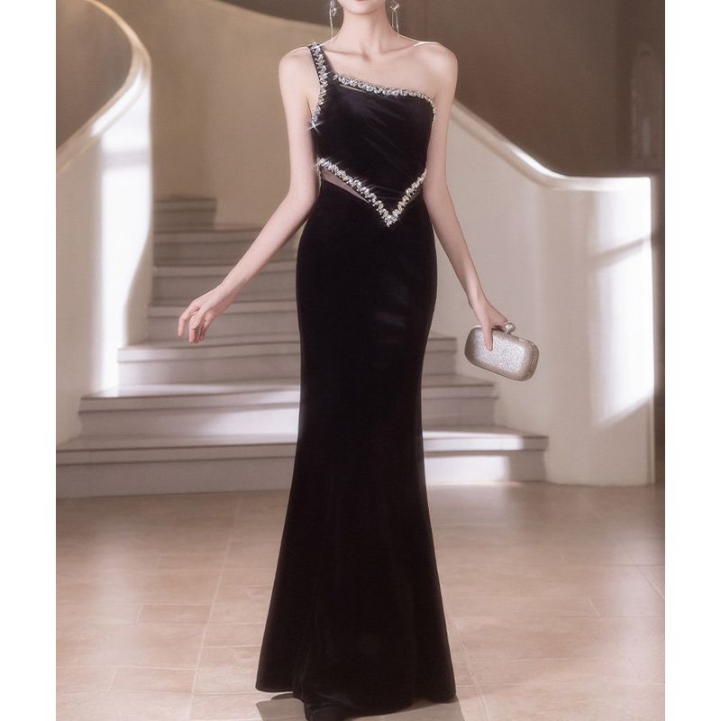 ワンショルダービジューマーメイドドレス D2009 – DRESSWOW（ドレスワオ）