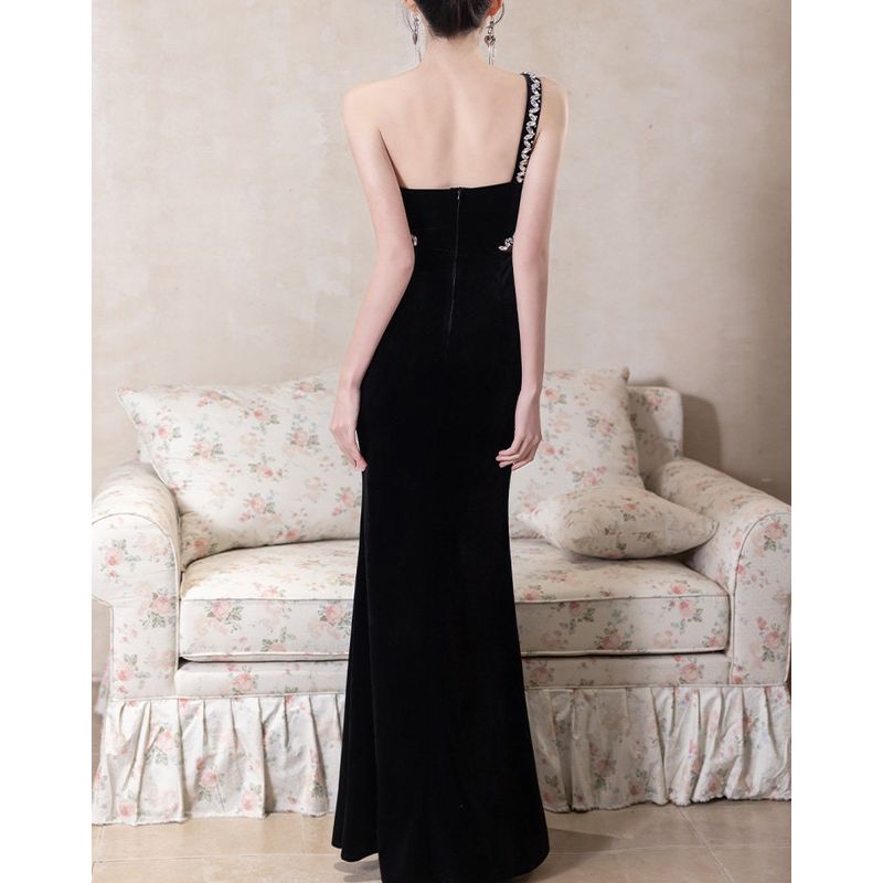 ワンショルダービジューマーメイドドレス D2009 – DRESSWOW（ドレスワオ）