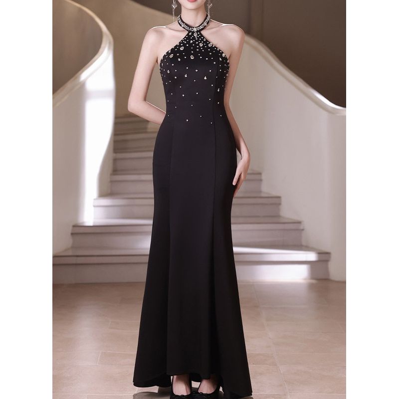 ホルターネックバックレスドレス　D2019