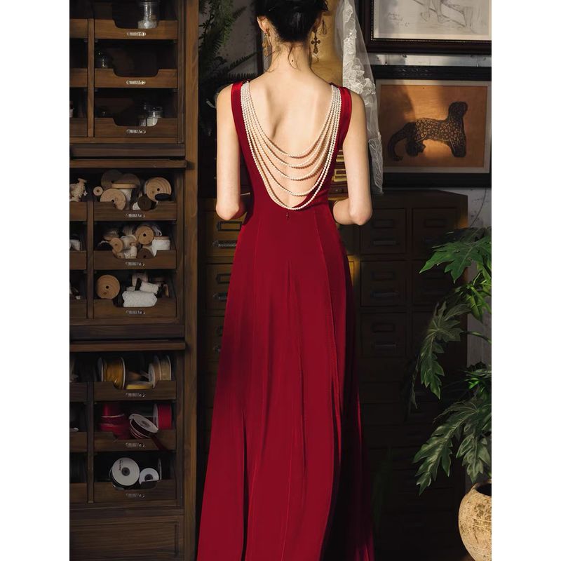 バックレスパールスレンダードレス　D2139